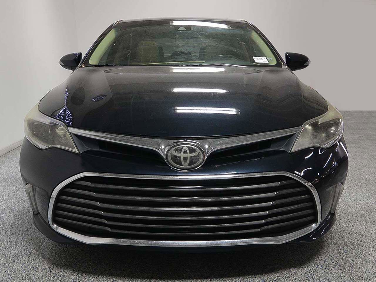 Used 2017 Toyota Avalon Limited w/ Carpet Mat Package FWD image 3