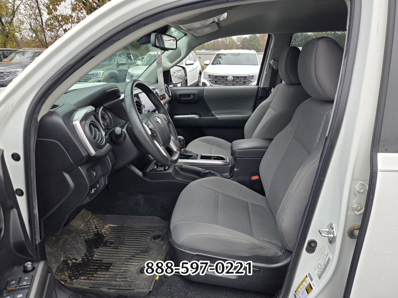 Used 2023 Toyota Tacoma SR5 image 9