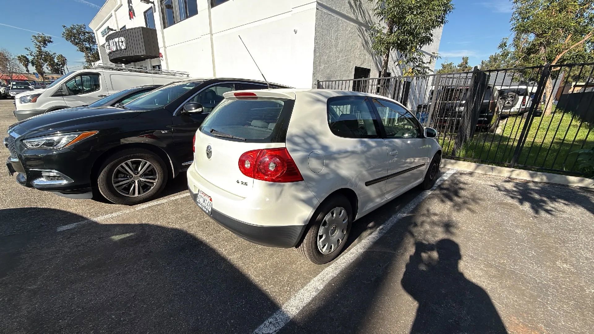 Used 2008 Volkswagen Rabbit S image 3