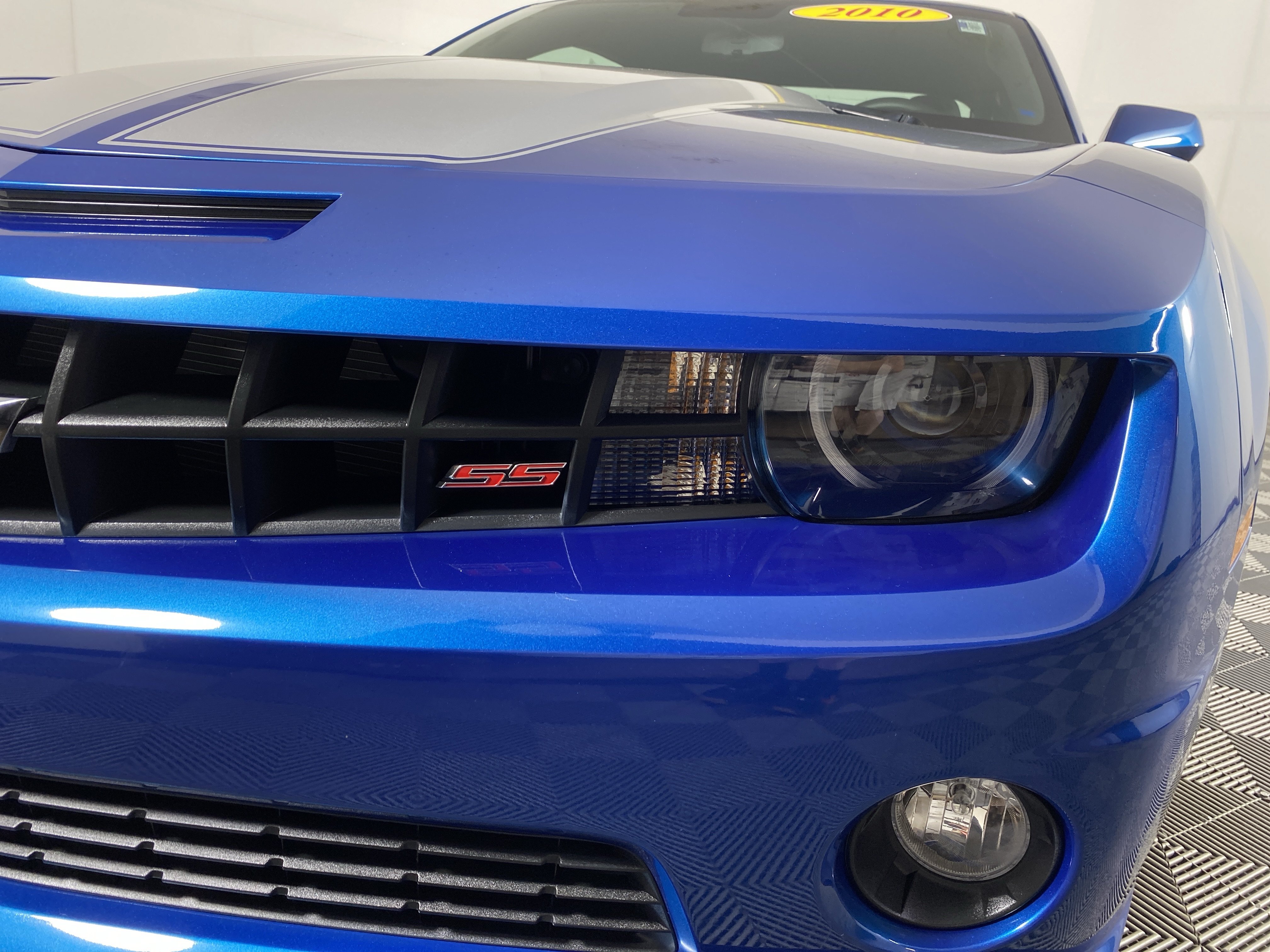 Used 2010 Chevrolet Camaro SS w/ RS Package RWD image 8