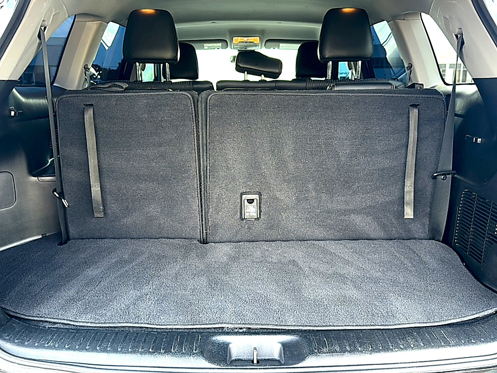 Used 2018 Toyota Highlander Plus FWD image 23