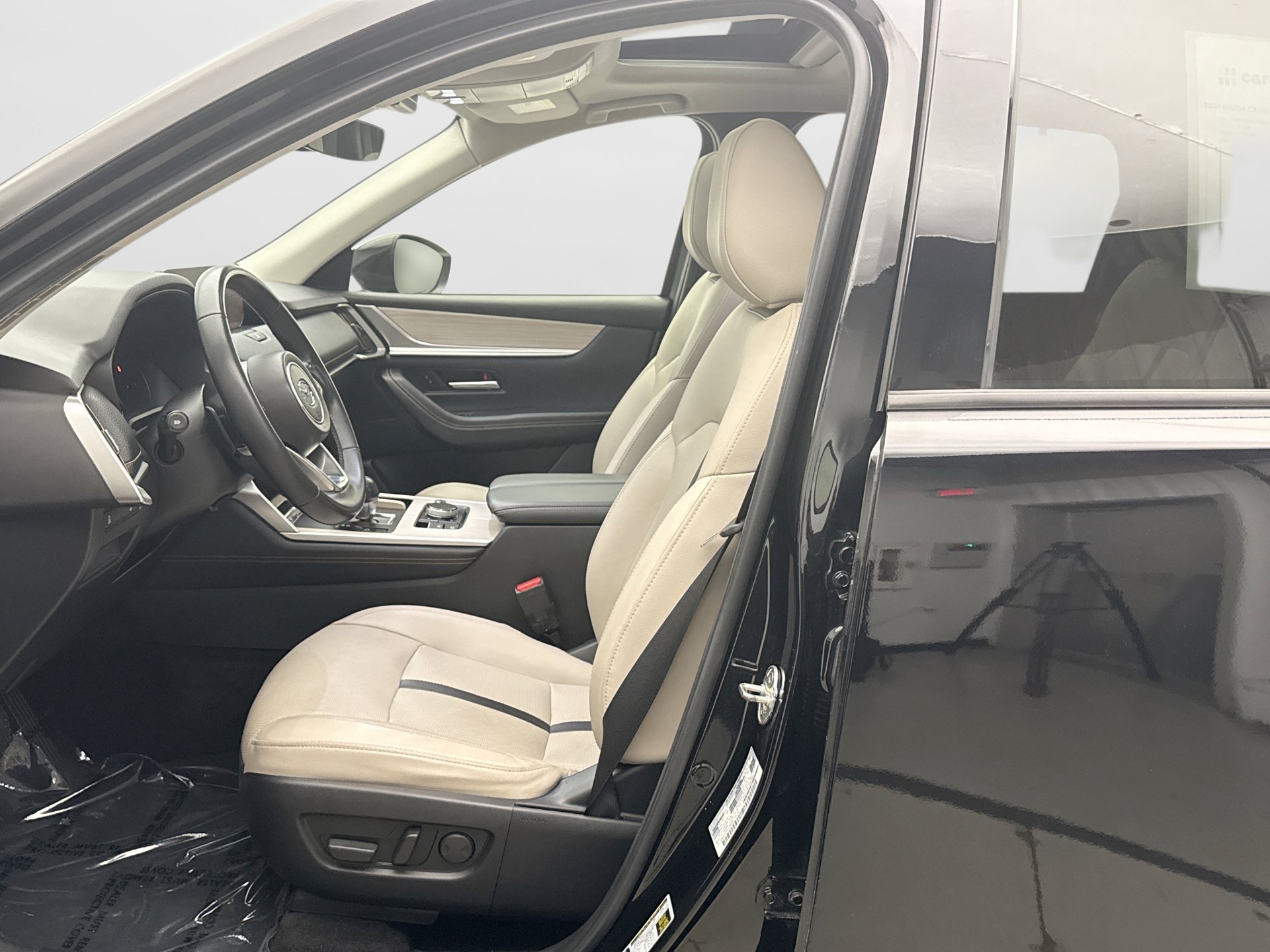 Used 2024 MAZDA CX-90 3.3 Turbo w/ Preferred Plus AWD/4WD image 11