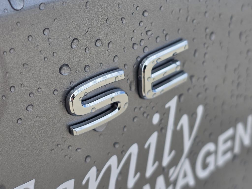 New 2026 Volkswagen Atlas SE image 7