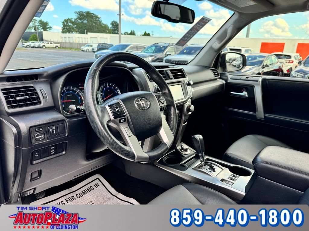 Used 2019 Toyota 4Runner SR5 Premium AWD/4WD image 3