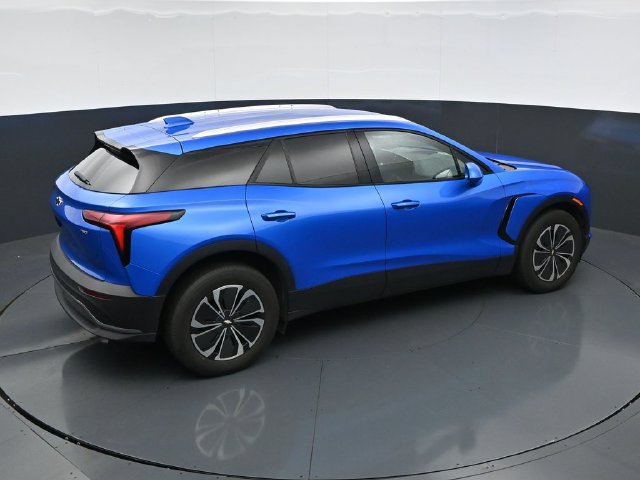 Used 2024 Chevrolet Blazer EV LT AWD/4WD image 38