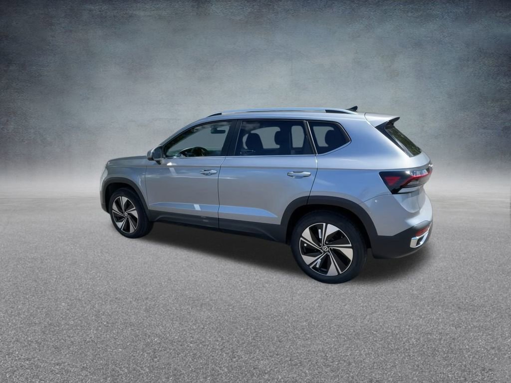 New 2025 Volkswagen Taos SE image 15