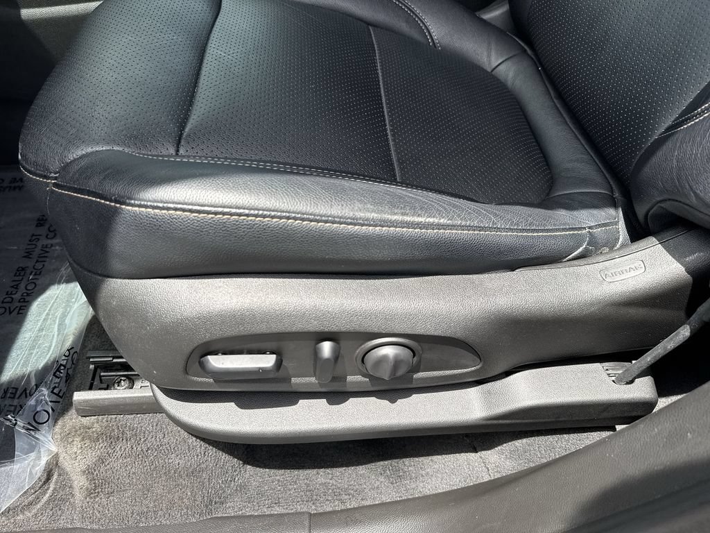Used 2019 Chevrolet Traverse LT FWD image 41