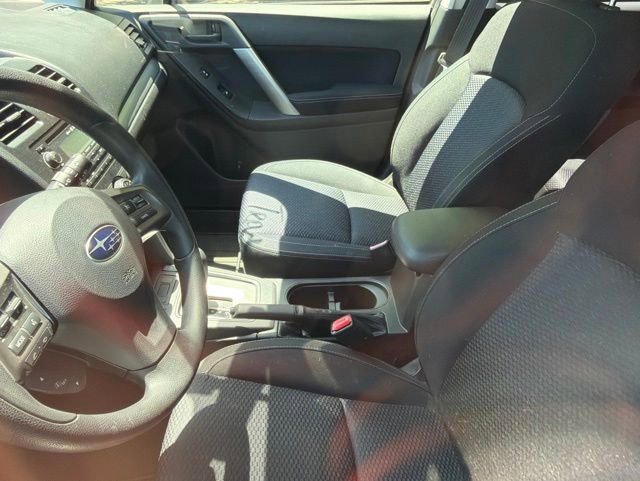 Used 2014 Subaru Forester 2.5i Premium w/ All-Weather Package AWD/4WD image 10