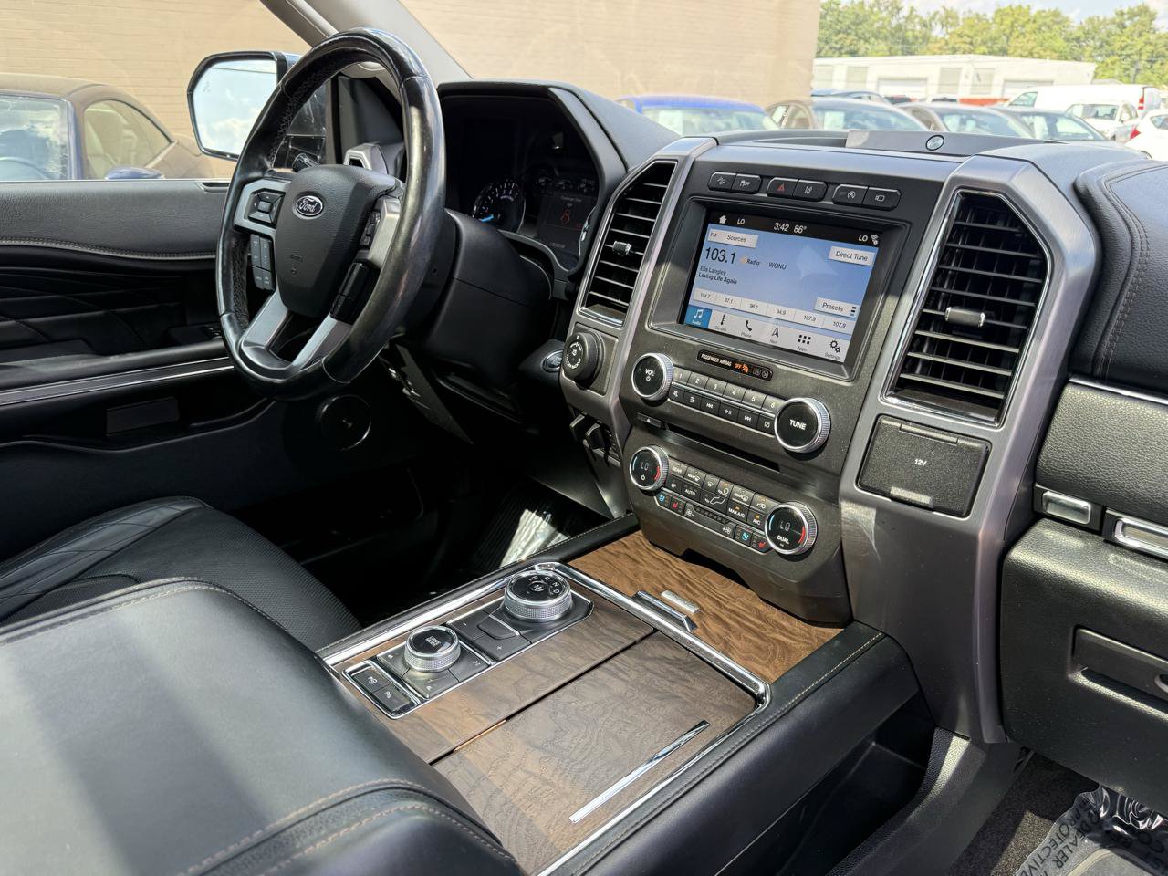 Used 2018 Ford Expedition Platinum AWD/4WD image 29