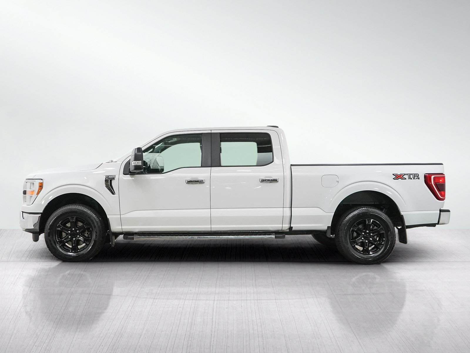 Used 2021 Ford F150 XLT w/ XTR Package AWD/4WD image 3