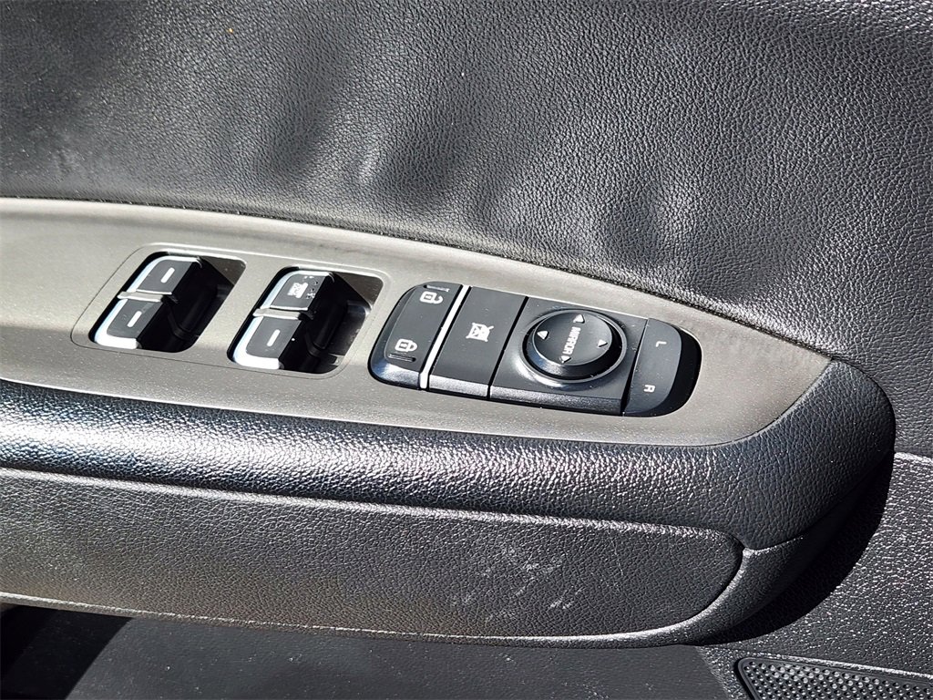 Used 2020 Kia Optima LX image 11