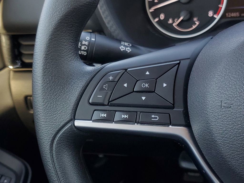 Used 2023 Nissan Sentra SV w/ Trunk Package image 17