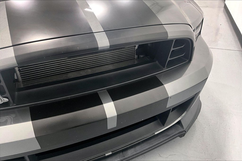 Used 2013 Ford Mustang Shelby GT500 RWD image 25