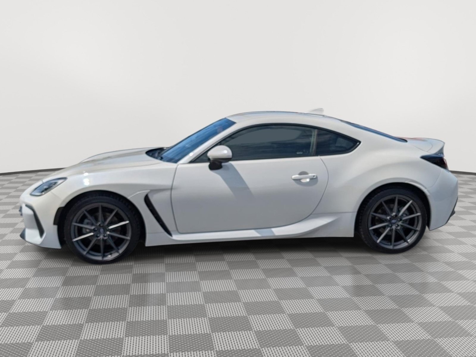 Used 2023 Subaru BRZ Limited RWD image 2