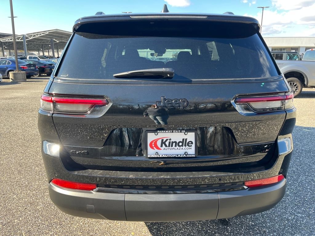 New 2025 Jeep Grand Cherokee L Altitude image 26