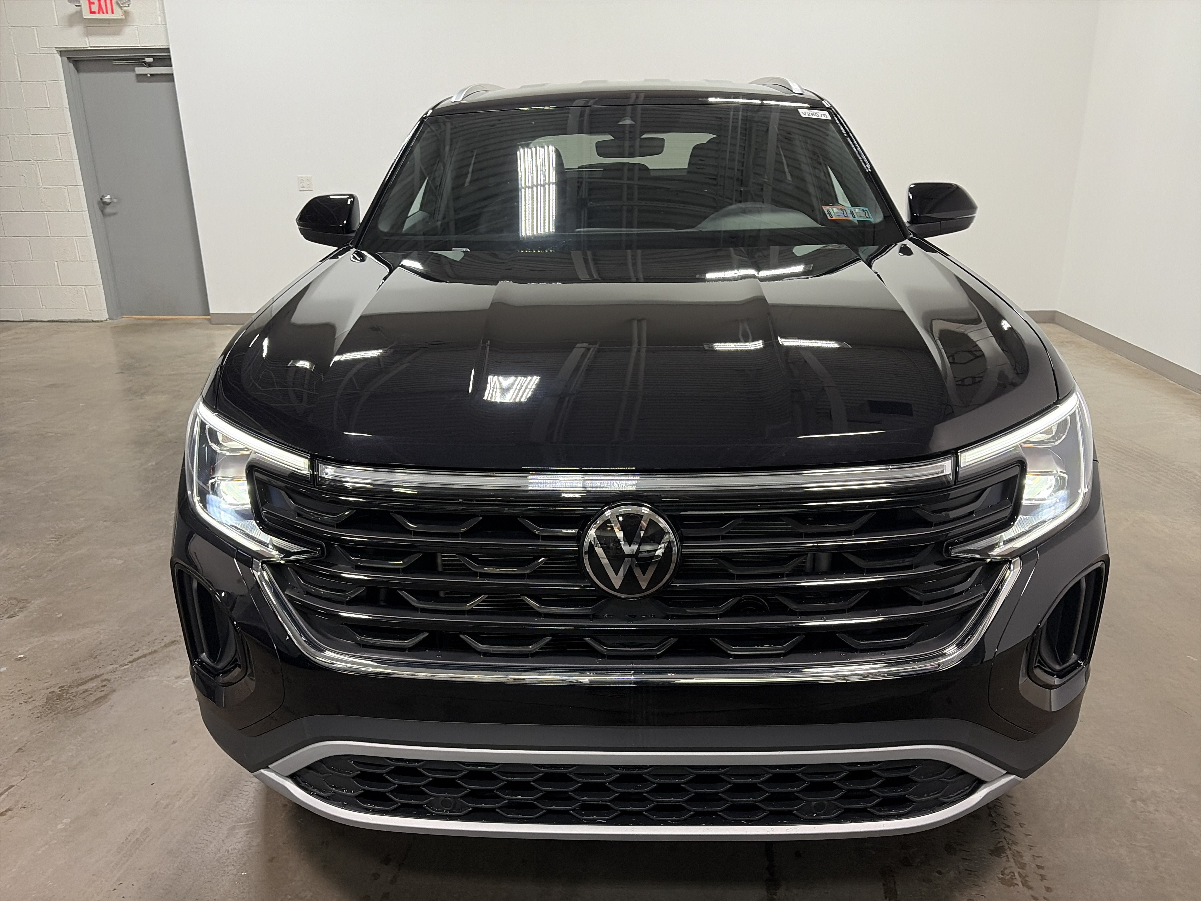 New 2026 Volkswagen Atlas Cross Sport SE AWD/4WD image 8
