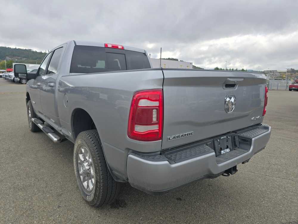 Used 2024 RAM 2500 Laramie w/ Safety Group AWD/4WD image 2