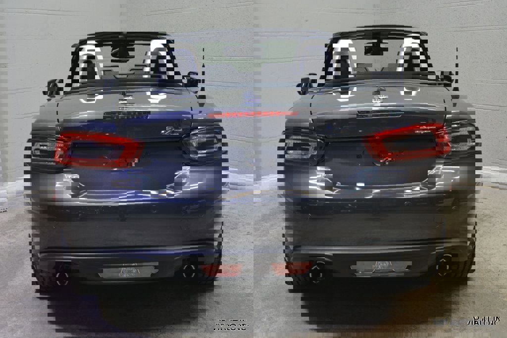 Used 2017 FIAT 124 Spider Lusso image 8