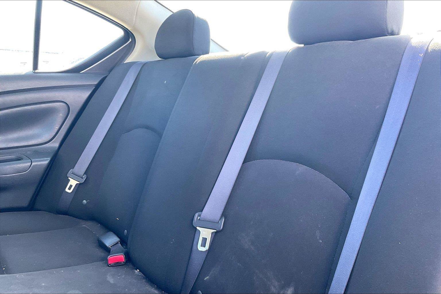 Used 2017 Nissan Versa S Plus FWD image 5