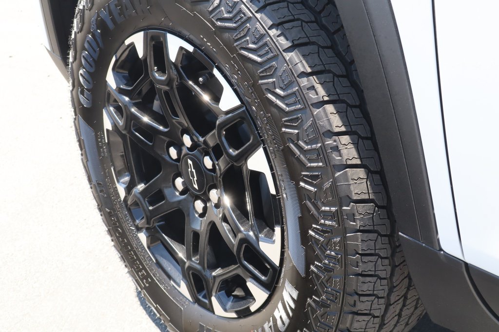 New 2027 Chevrolet Traverse Z71 AWD/4WD image 11