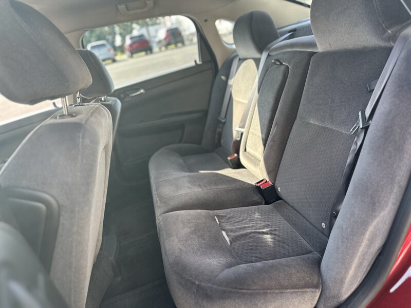 Used 2013 Chevrolet Impala LT FWD image 11
