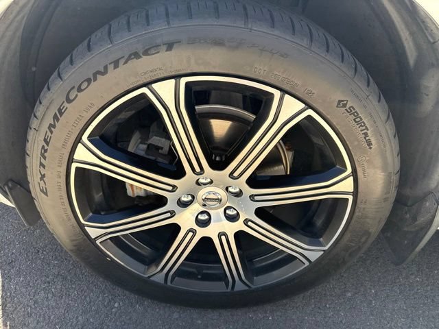 Used 2018 Volvo XC60 T5 Inscription w/ Convenience Package AWD/4WD image 13