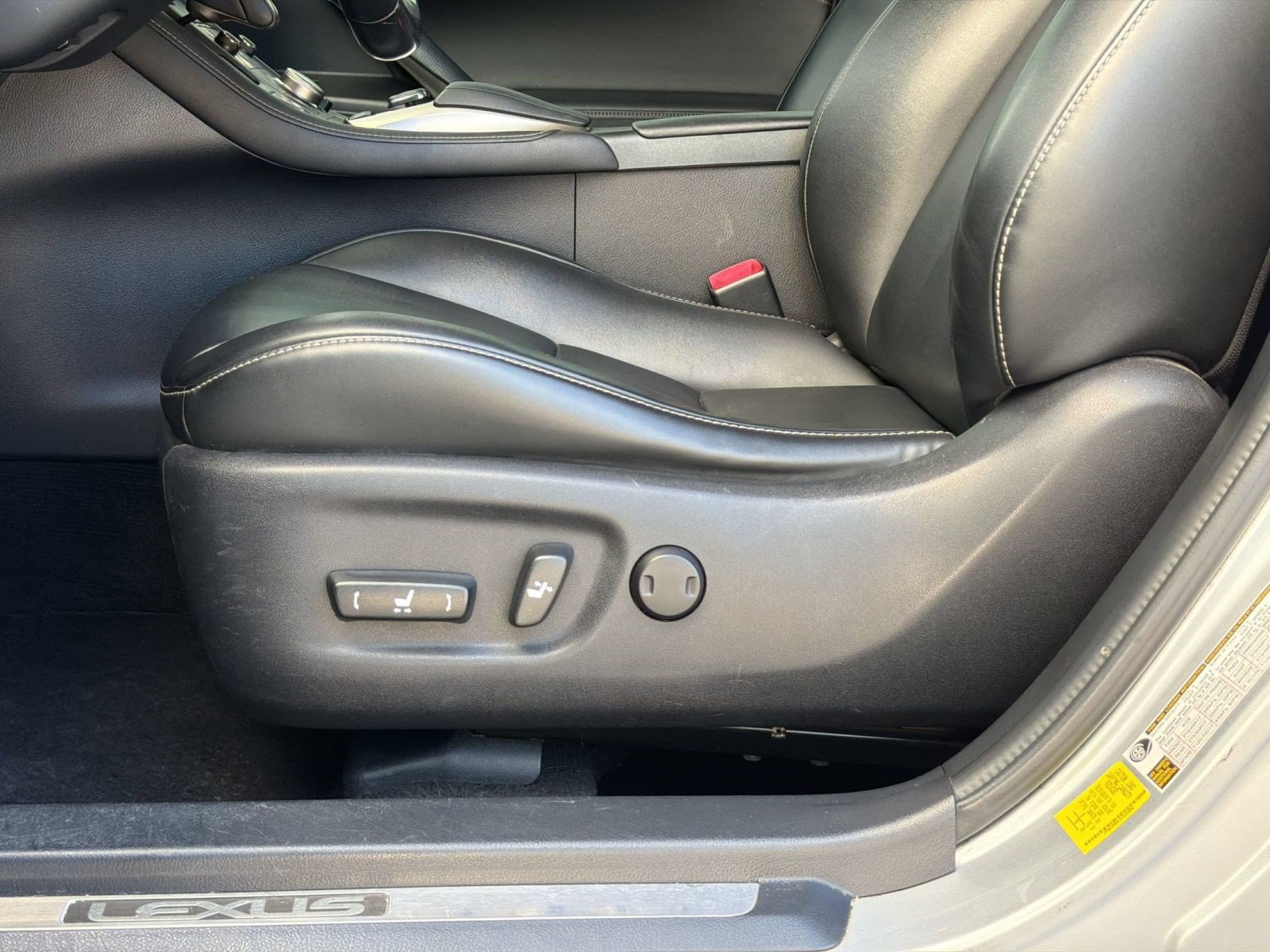 Used 2015 Lexus CT 200h w/ Navigation Package FWD image 15