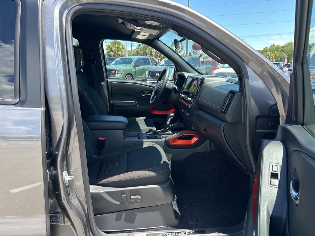 Certified 2025 Nissan Frontier PRO-4X AWD/4WD image 43