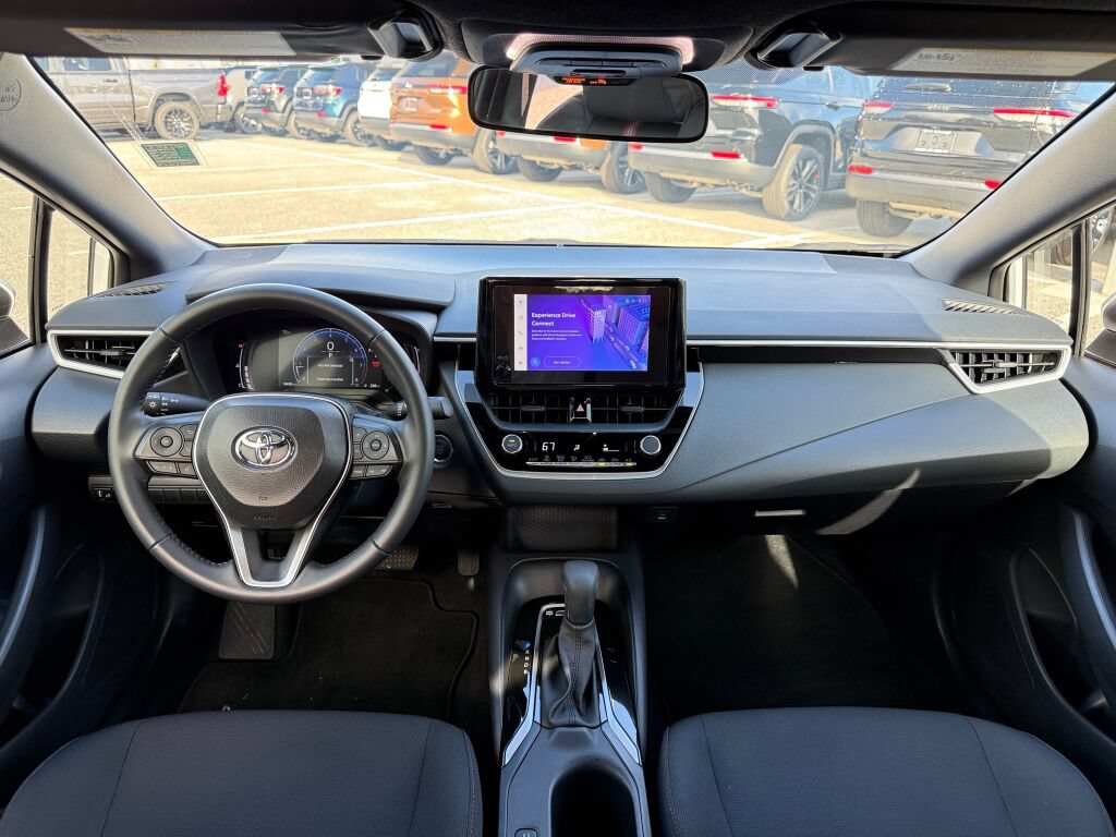 Used 2026 Toyota Corolla SE FWD image 12