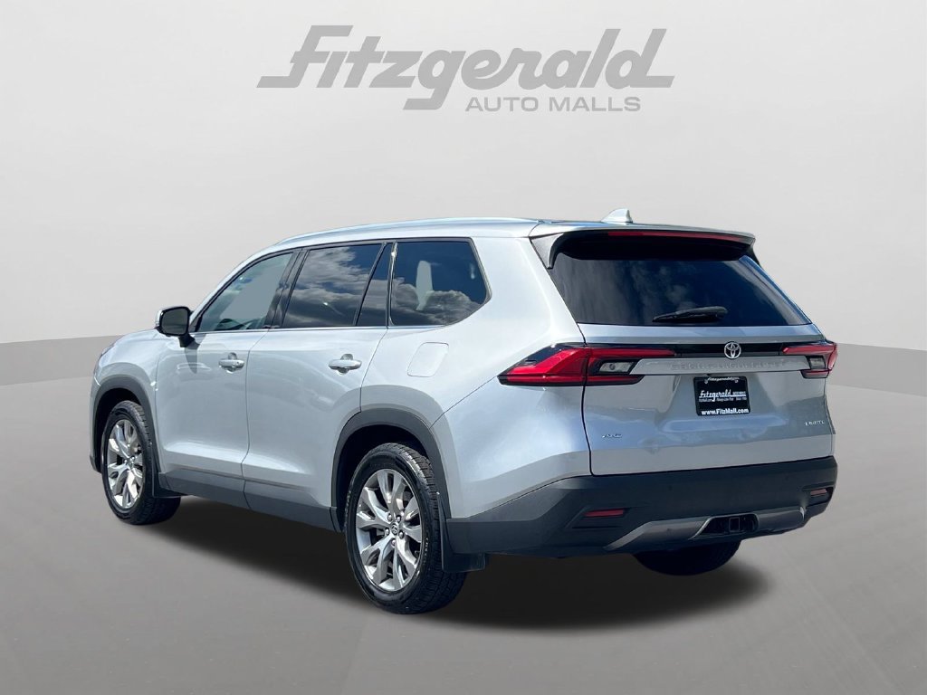 Used 2024 Toyota Grand Highlander AWD image 8