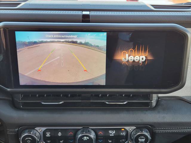 Certified 2025 Jeep Wrangler Sahara image 26