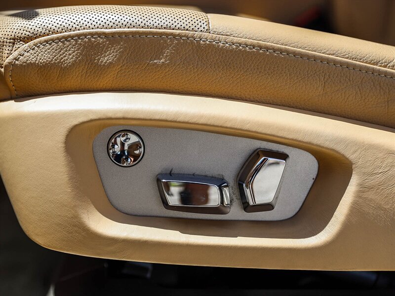 Used 2012 Rolls-Royce Ghost Extended Wheelbase RWD image 38