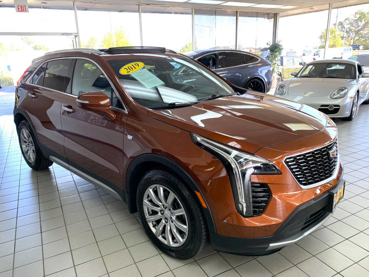 Used 2019 Cadillac XT4 Premium Luxury w/ Technology Package image 4