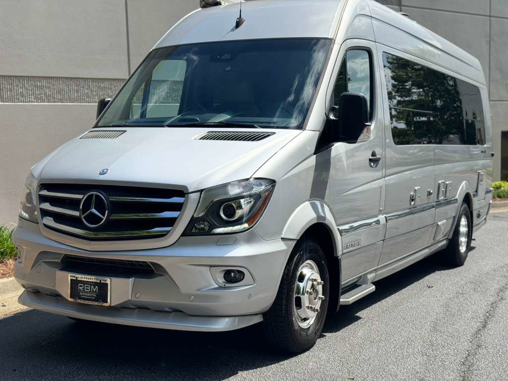 Used 2015 Mercedes-Benz Sprinter 3500 image 4