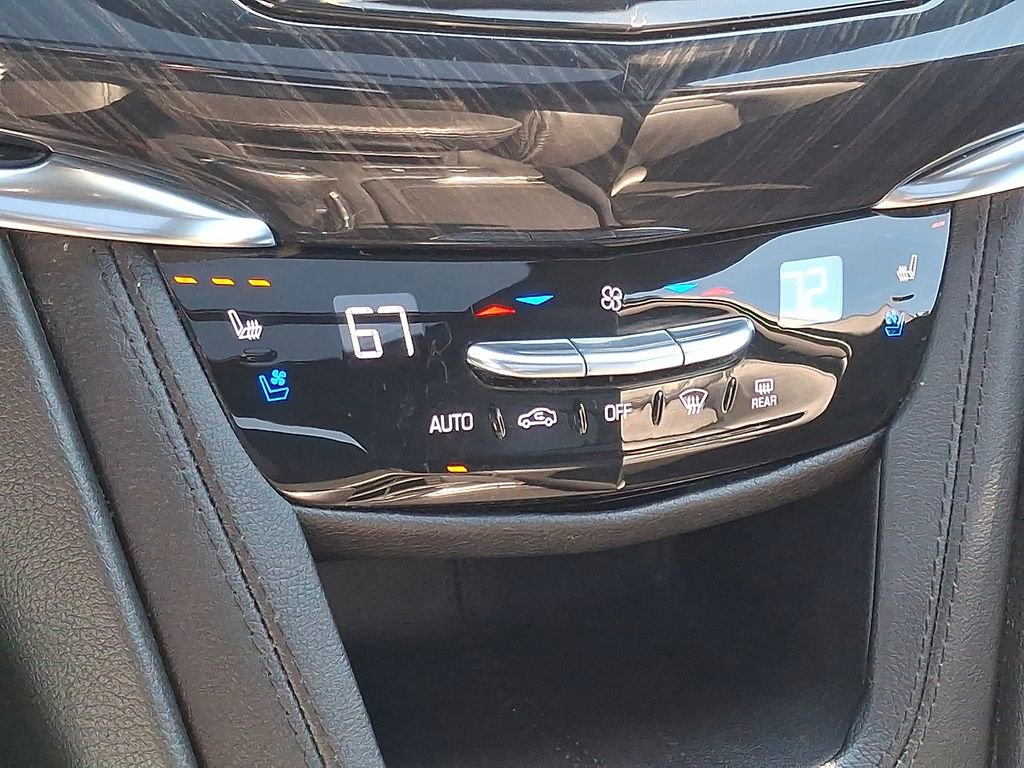 Used 2021 Cadillac XT6 Premium Luxury image 18