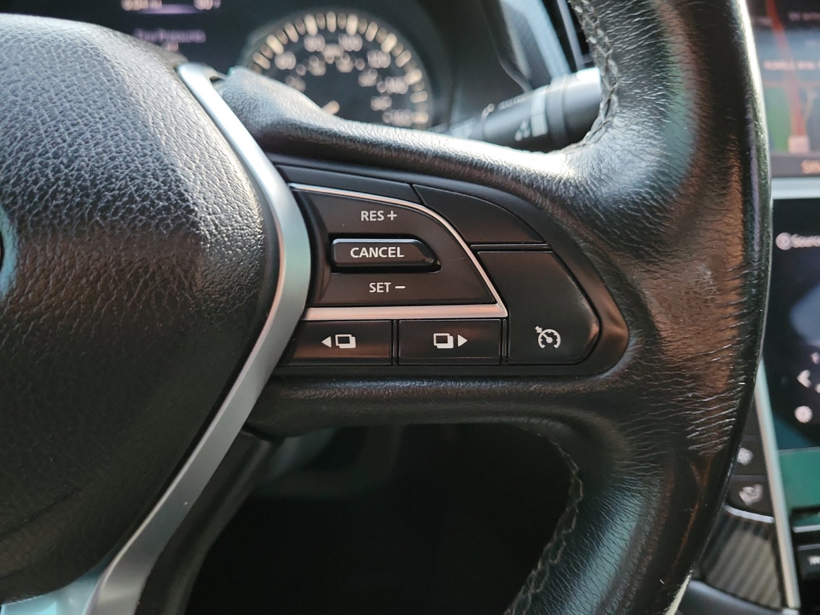 Used 2018 INFINITI Q50 Luxe w/ Essential Package (3.0T Luxe) RWD image 18