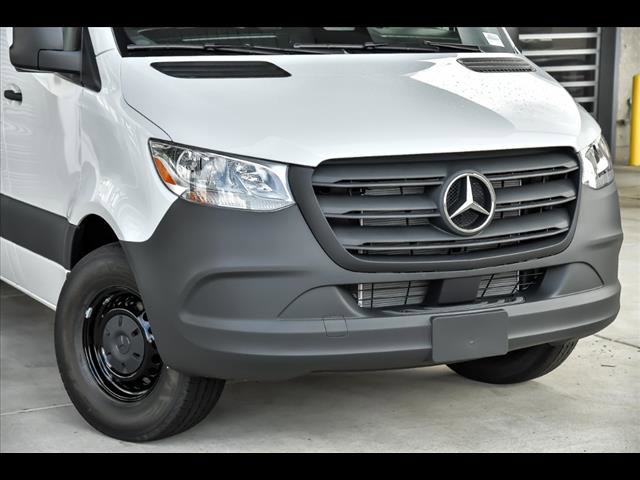 New 2025 Mercedes-Benz Sprinter 2500 video 2