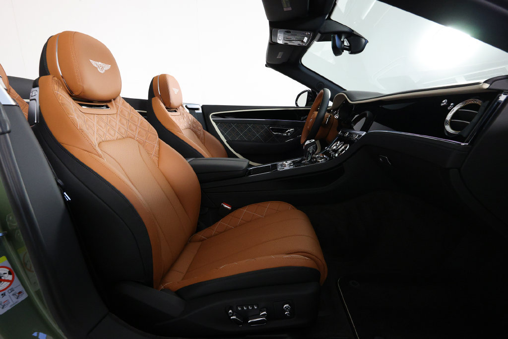 Used 2024 Bentley Continental GT Mulliner AWD/4WD image 14