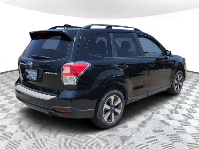 Used 2018 Subaru Forester 2.5i Premium w/ All-Weather Package AWD/4WD image 4