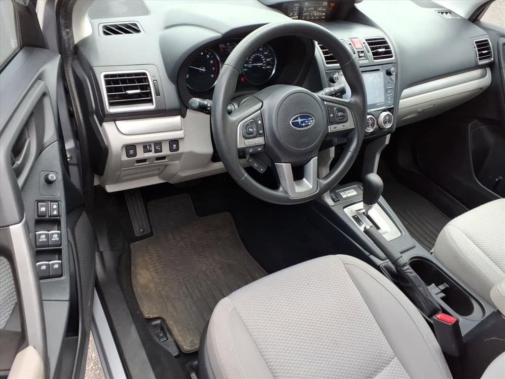 Used 2017 Subaru Forester 2.5i Premium image 17