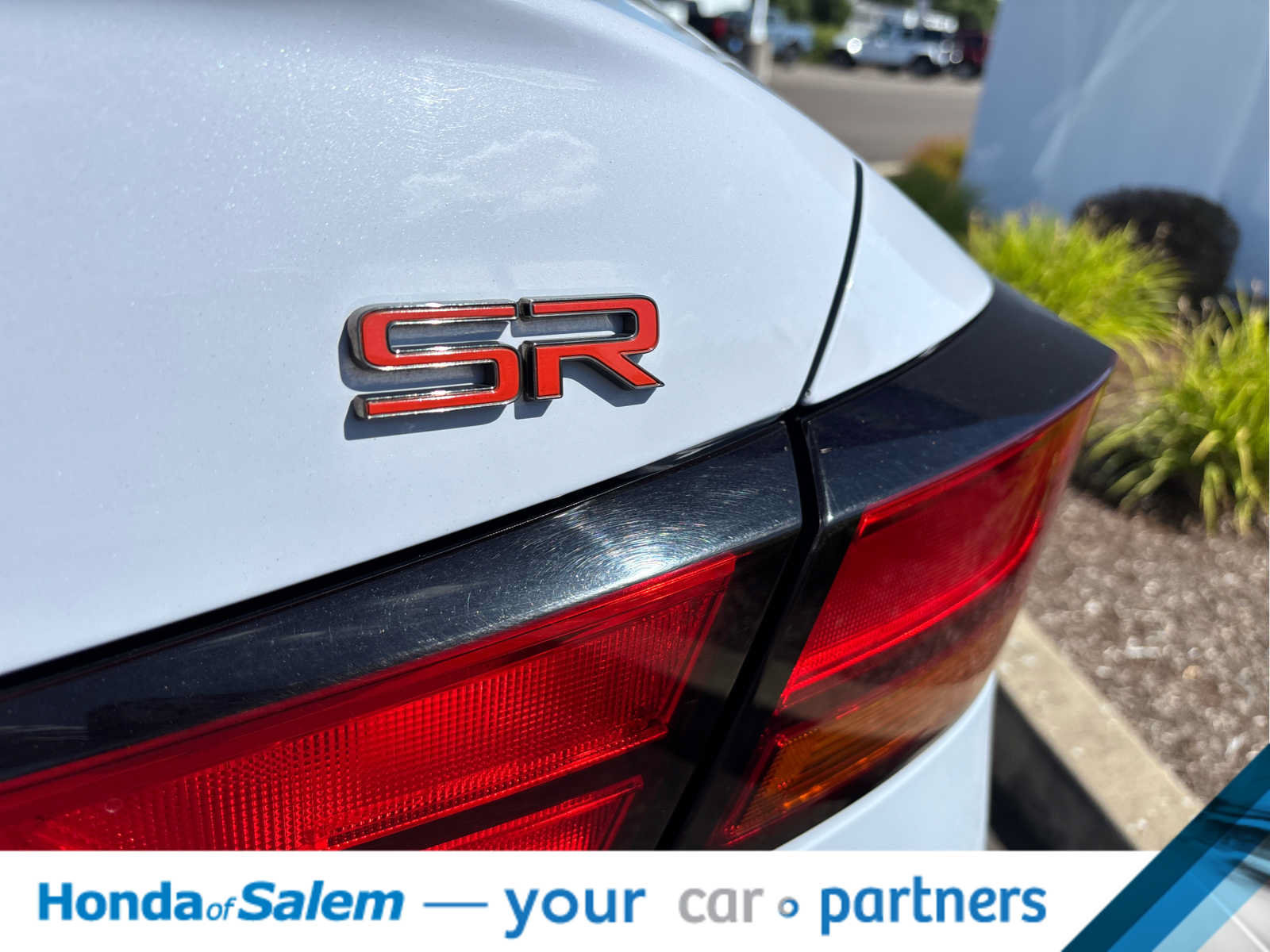 Used 2024 Nissan Altima 2.5 SR FWD image 7