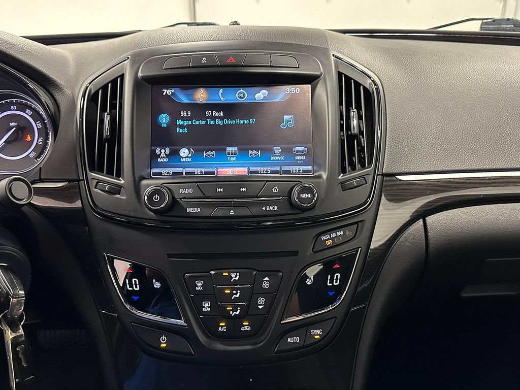 Used 2016 Buick Regal FWD image 29