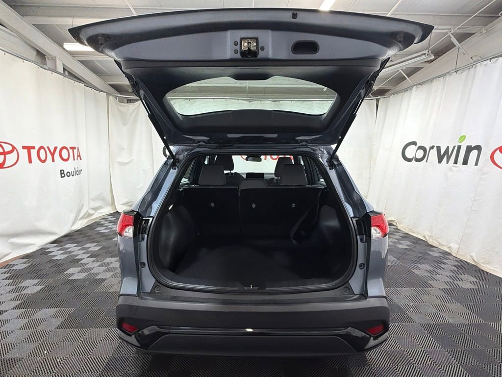 Used 2025 Toyota Corolla Cross AWD Hybrid image 7