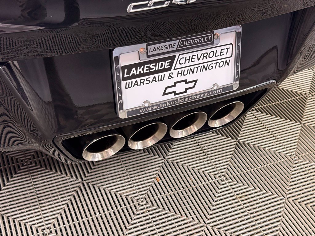 Used 2019 Chevrolet Corvette Stingray Coupe RWD image 16
