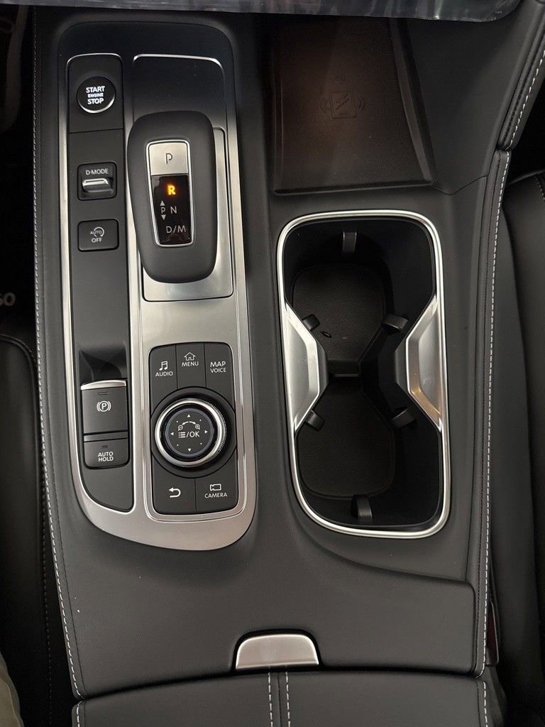 Certified 2025 INFINITI QX60 Luxe w/ Vision Package image 12