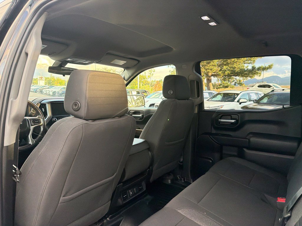 Used 2022 Chevrolet Silverado 1500 LT AWD/4WD image 20
