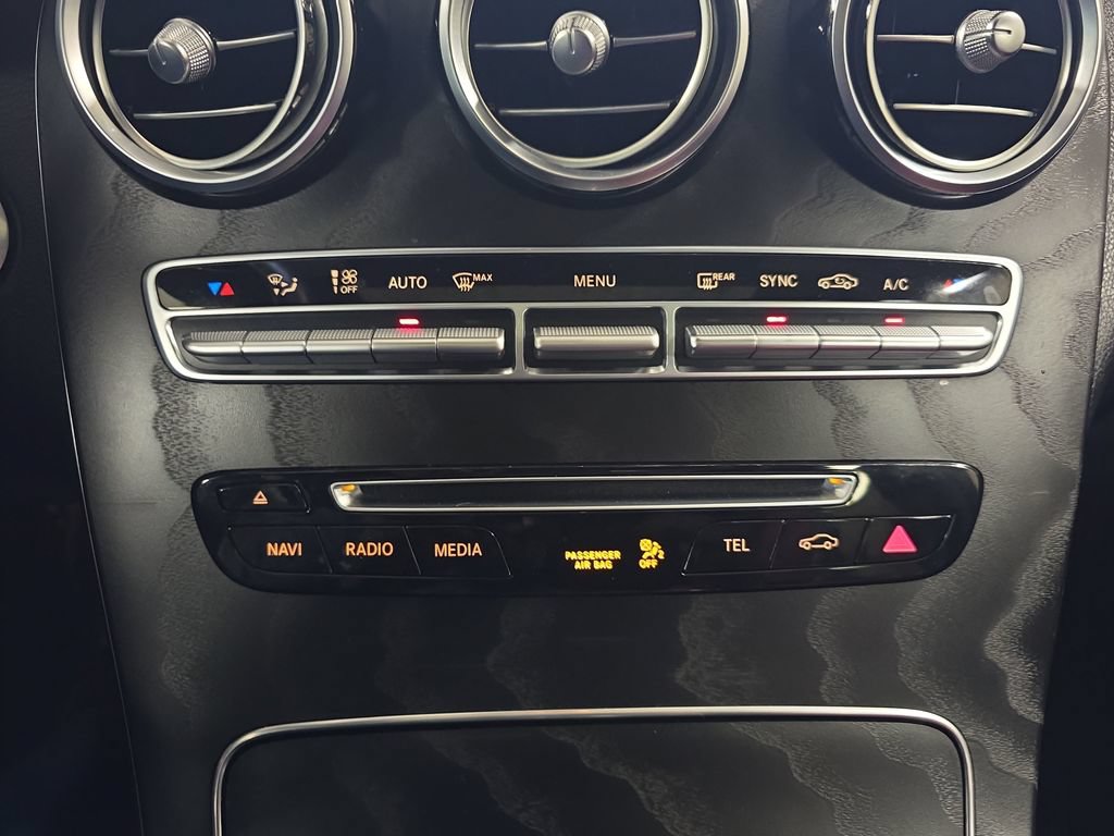 Used 2019 Mercedes-Benz GLC 300 4MATIC Coupe image 27