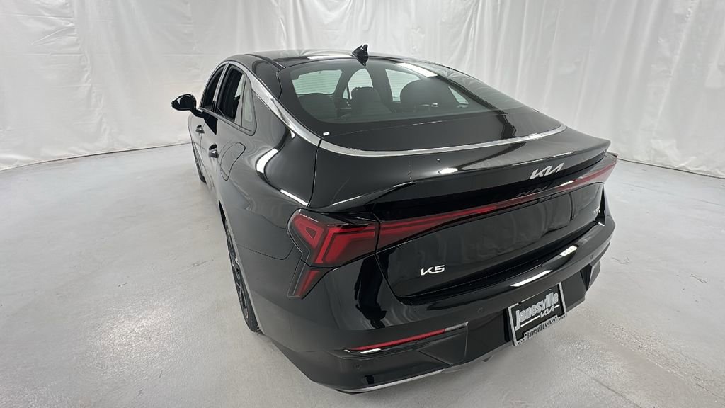 New 2026 Kia K5 GT-Line image 5