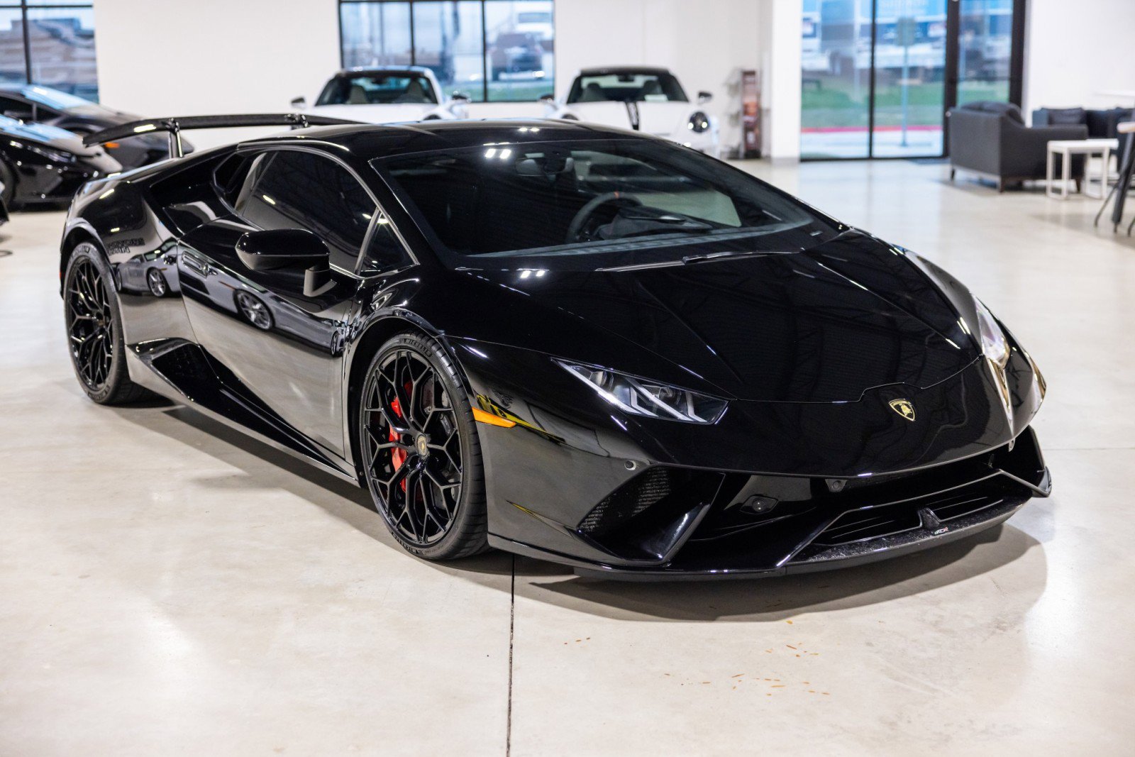Used 2018 Lamborghini Huracan Performante AWD/4WD image 10