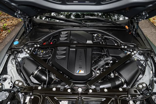 Used 2024 BMW M3 w/ M Carbon Exterior Package RWD image 18
